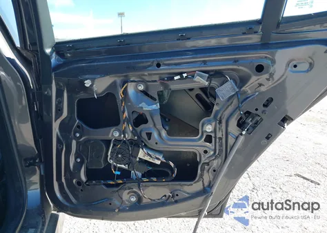 2006 BMW 330I from USA, damaged, VIN WBAVB335X6AZ88140